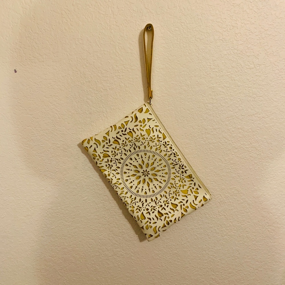 Super time wrist purse.